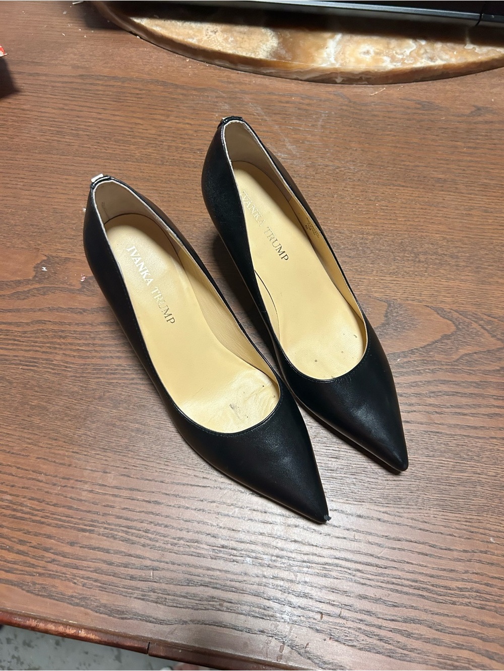 IVANKA TRUMP Black Pointed Toe Heels Women's Size 7.5